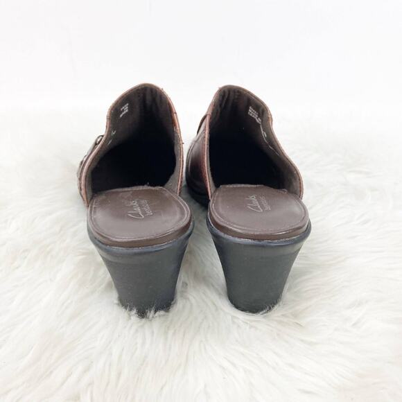 Clarks Bendables 8 M Womens Brown Leather Buckle Comfort Clogs - Picture 3 of 8